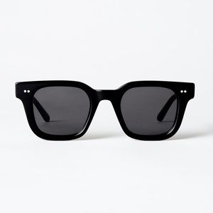 Chimi 04 Black Sunglasses with Box and Sleeve